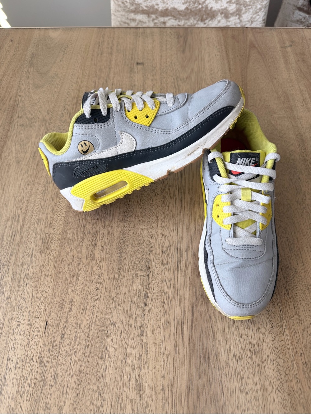 Nike Air Max 90 "Go The Extra Smile" sneakers Youth 5 yellow gray
